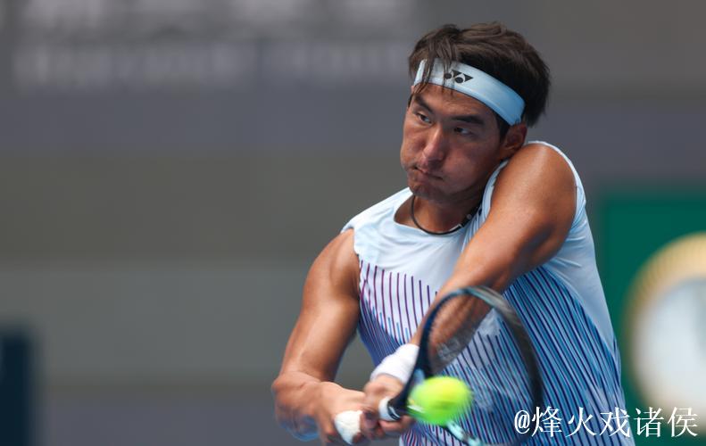 全运会:商竣程2-1击败布云朝克特 挺进男单四强 全运会:商竣程2-1击败布云朝克特 挺进男单四强