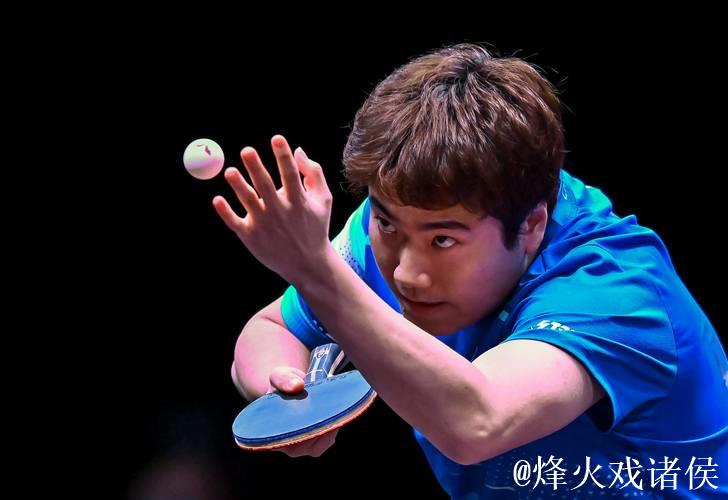 WTT多哈冠军赛：梁靖崑三局完胜挺进男单16强